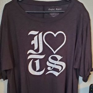 Taylor Swift reputation shirt